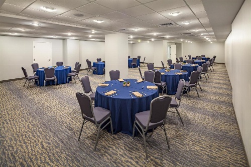 Hotel RL Baltimore Inner Harbor image 37